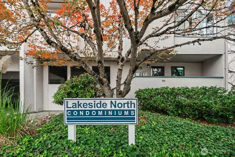 1740 NE 86th St #215, Seattle, WA 98115