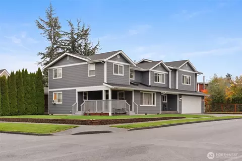 1203 E Section St, Mount Vernon, WA 98274