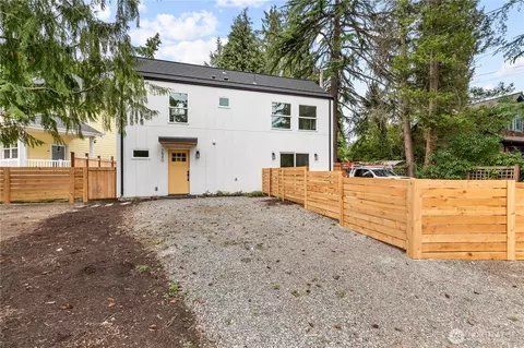 1540 NE 113th St, Seattle, WA 98125