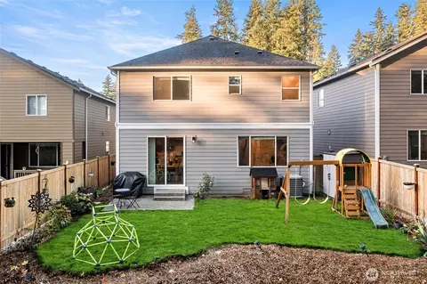 Exterior - 4122 235th Pl SE, Bothell, WA 98021 photo 3 of 4