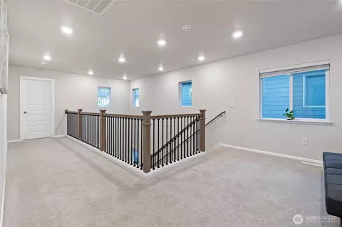 Entry Way - 4122 235th Pl SE, Bothell, WA 98021 photo 6 of 6