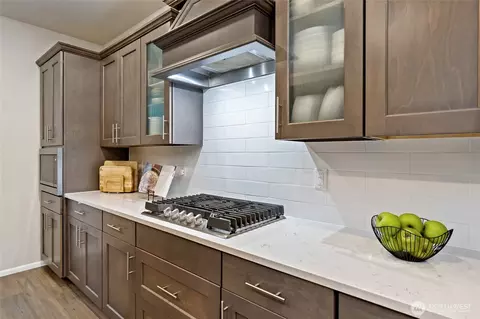 Kitchen - 4122 235th Pl SE, Bothell, WA 98021 photo 2 of 3