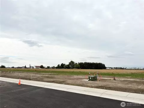 304 W 3rd St, Everson, WA 98247 photo 5