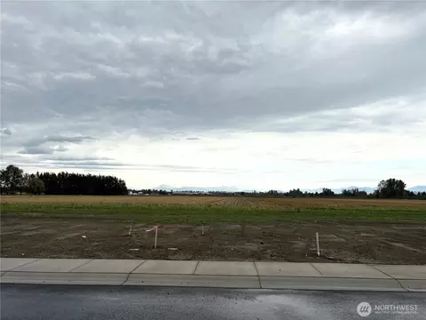 304 W 3rd St, Everson, WA 98247 photo 10
