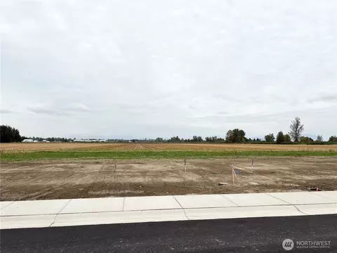 304 W 3rd St, Everson, WA 98247 photo 9