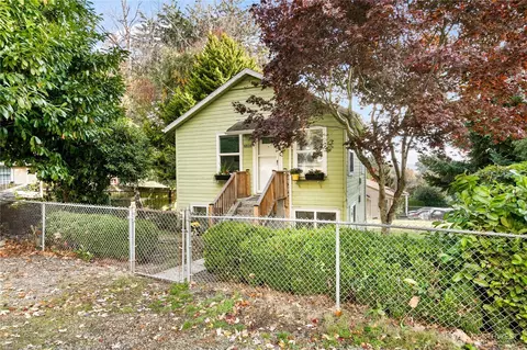 8816 12th Ave S, Seattle, WA 98108