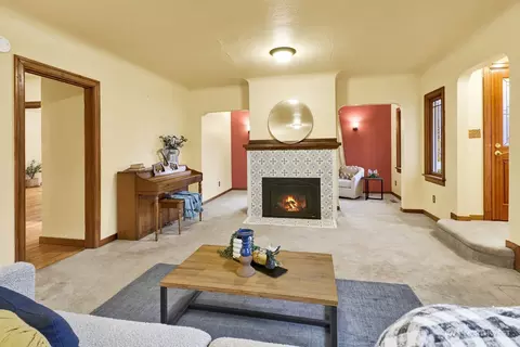 Living - 17090 Sam Bell Rd, Bow, WA 98232 photo 5 of 5