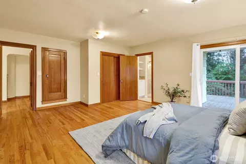 Bedroom - 17090 Sam Bell Rd, Bow, WA 98232 photo 2 of 4