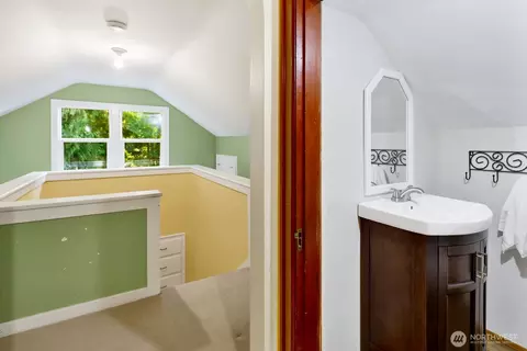 Entry Way - 17090 Sam Bell Rd, Bow, WA 98232 photo 3 of 3