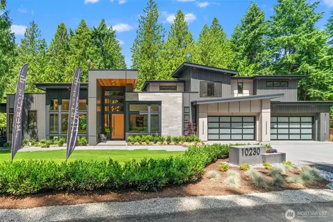 10230 SE 13th Pl, Bellevue, WA 98004