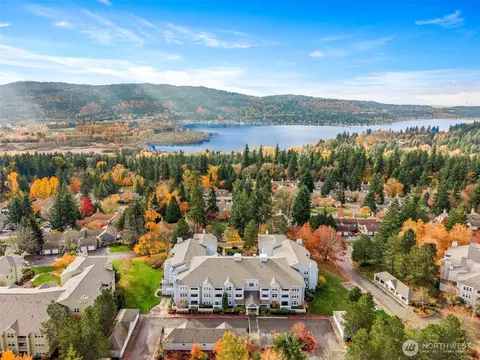 4081 224th Ln SE #210, Issaquah, WA 98029