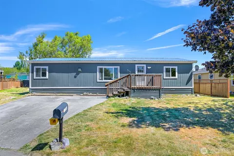 8356 Seawan Pl, Blaine, WA 98230