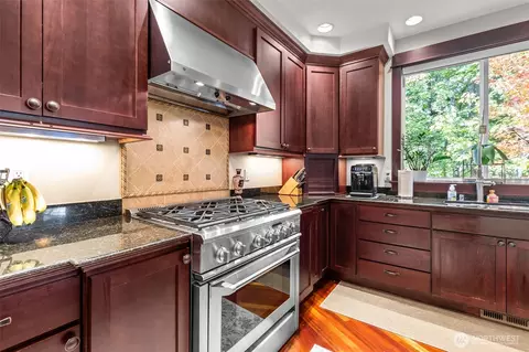 Kitchen - 8614 NE 198th St, Bothell, WA 98011 photo 5 of 6