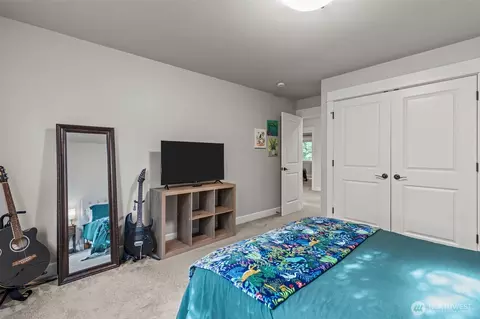 Bedroom - 8614 NE 198th St, Bothell, WA 98011 photo 6 of 6