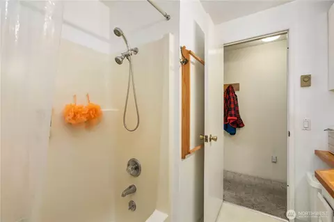 Bath - 350 Olympic Dr E, Grapeview, WA 98546 photo 2 of 5