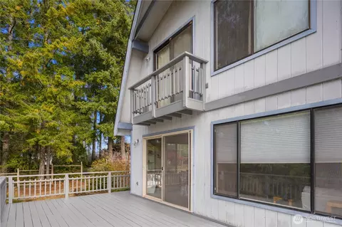 Exterior - 350 Olympic Dr E, Grapeview, WA 98546 photo 4 of 7