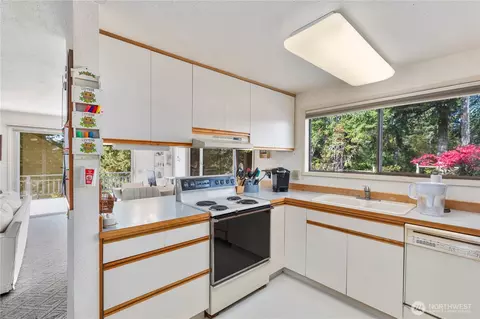 Kitchen - 350 Olympic Dr E, Grapeview, WA 98546 photo 5 of 5