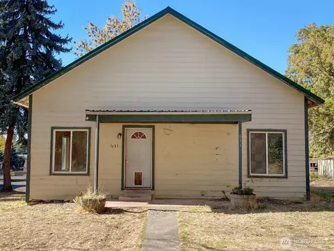 611 N Front St, Dayton, WA 99328