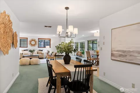 Dining - 305 234th St SW, Bothell, WA 98021 photo 4 of 6
