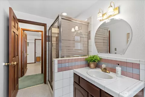 Bath - 305 234th St SW, Bothell, WA 98021 photo 2 of 2