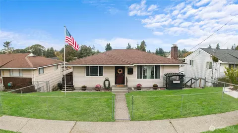 7634 S Thompson Ave, Tacoma, WA 98408