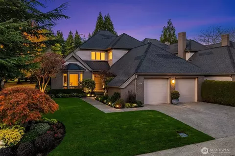 1728 Bellevue Way NE, Bellevue, WA 98004