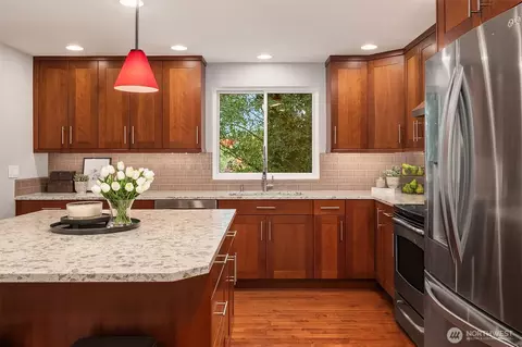 Kitchen - 1816 171st Pl SE, Bothell, WA 98012 photo 2 of 4