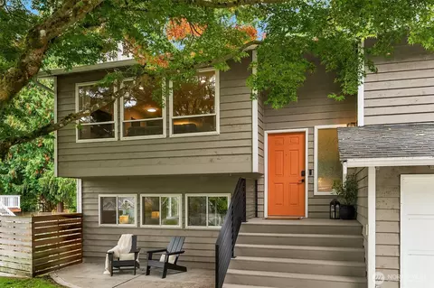 Exterior - 1816 171st Pl SE, Bothell, WA 98012 photo 2 of 9