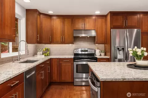 Kitchen - 1816 171st Pl SE, Bothell, WA 98012 photo 3 of 4