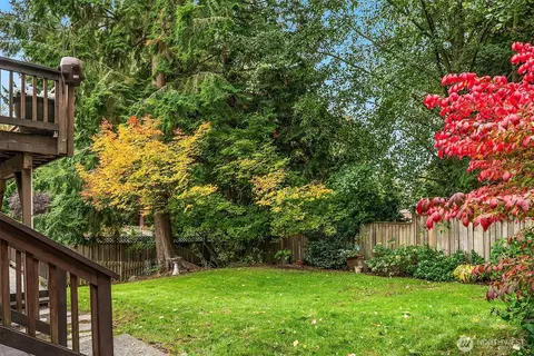 Exterior - 1816 171st Pl SE, Bothell, WA 98012 photo 6 of 9
