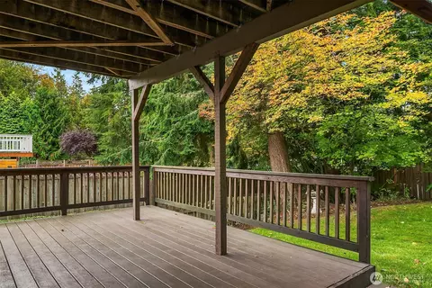 Exterior - 1816 171st Pl SE, Bothell, WA 98012 photo 3 of 9