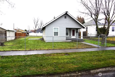 738 N 9th Ave, Walla Walla, WA 99362