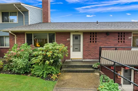901 N Forest St #107, Bellingham, WA 98225