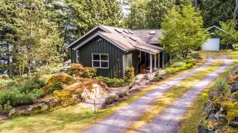 94 Bronson Way, Eastsound, WA 98245