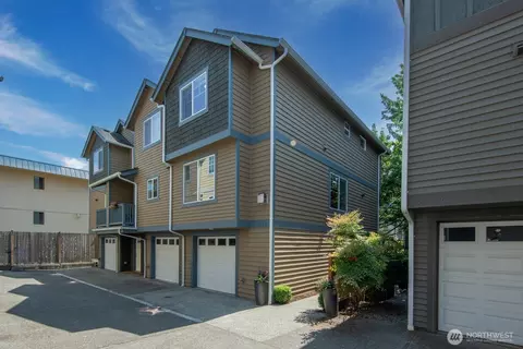 937 N 97th St #A, Seattle, WA 98103