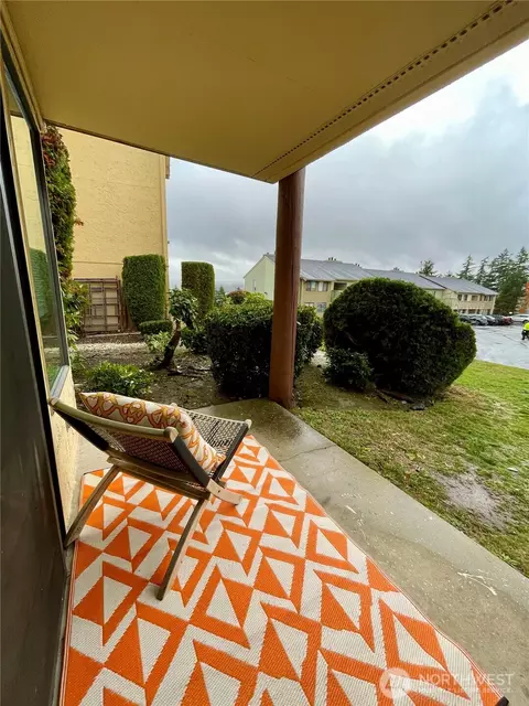 1765 W Sunn Fjord Ln #C37, Bremerton, WA 98312