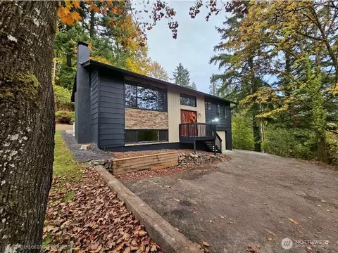 2666 Maplewood Dr, Longview, WA 98632