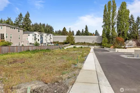 634 S 648 S 150th St, Burien, WA 98148