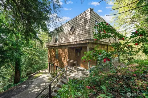 13133 66th Pl NE, Kirkland, WA 98034