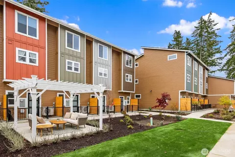 1339 Nolta Loop NE, Bainbridge Island, WA 98110