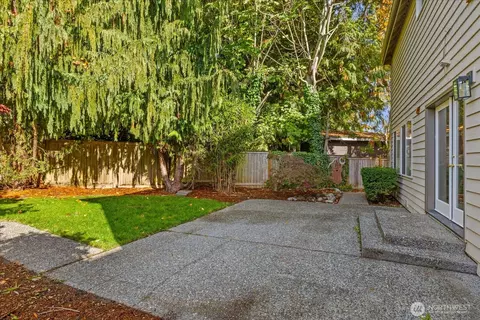 Exterior - 17312 Gravenstein Rd, Bothell, WA 98012 photo 4 of 6