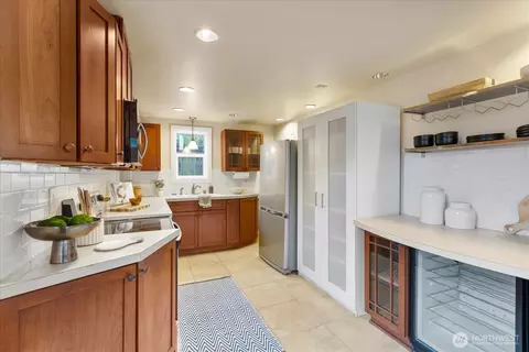 Kitchen - 17312 Gravenstein Rd, Bothell, WA 98012 photo 5 of 5