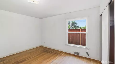 721 Rucker, Everett, WA 98201 photo 27