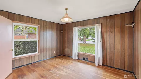 721 Rucker, Everett, WA 98201 photo 26