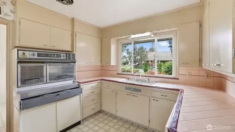 721 Rucker, Everett, WA 98201 photo 24