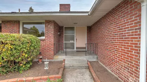 721 Rucker, Everett, WA 98201 photo 7
