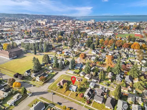View/Area - 2426 Pine St, Everett, WA 98201 photo 7 of 8