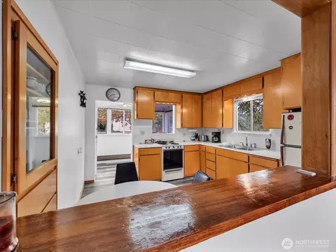 Kitchen - 2426 Pine St, Everett, WA 98201 photo 3 of 3