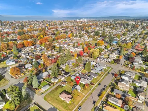 View/Area - 2426 Pine St, Everett, WA 98201 photo 5 of 8