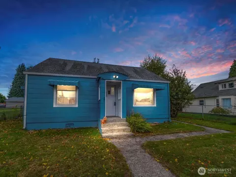 Exterior - 2426 Pine St, Everett, WA 98201 photo 8 of 8